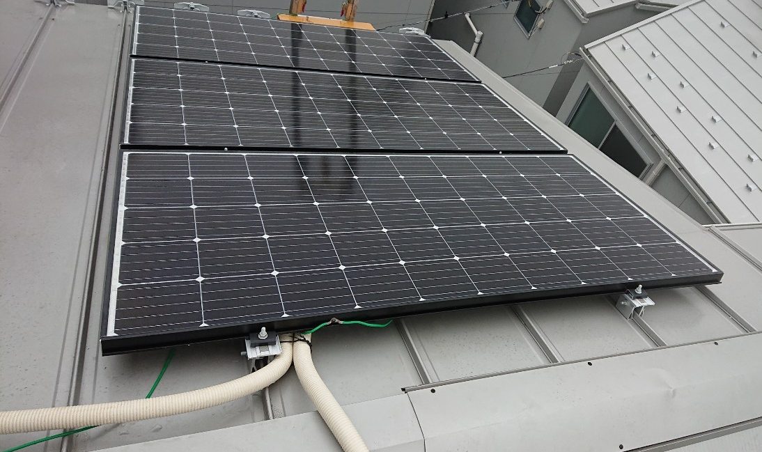 練馬区　M様　長州産業3.492kW太陽光+スマートマルチ9.8kWh蓄電池設置工事のサムネイル